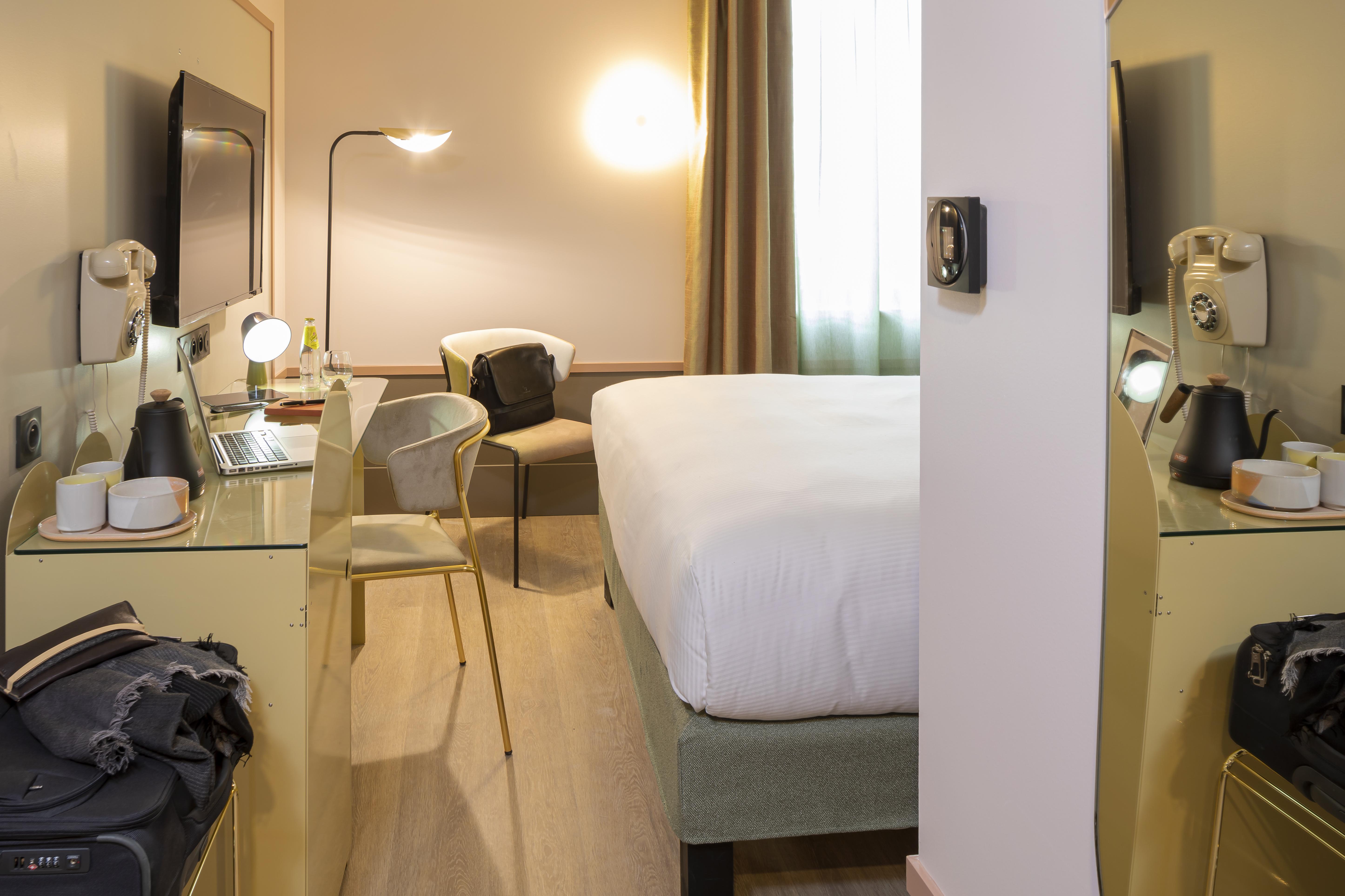 Aiden By Western & Hotel 4*