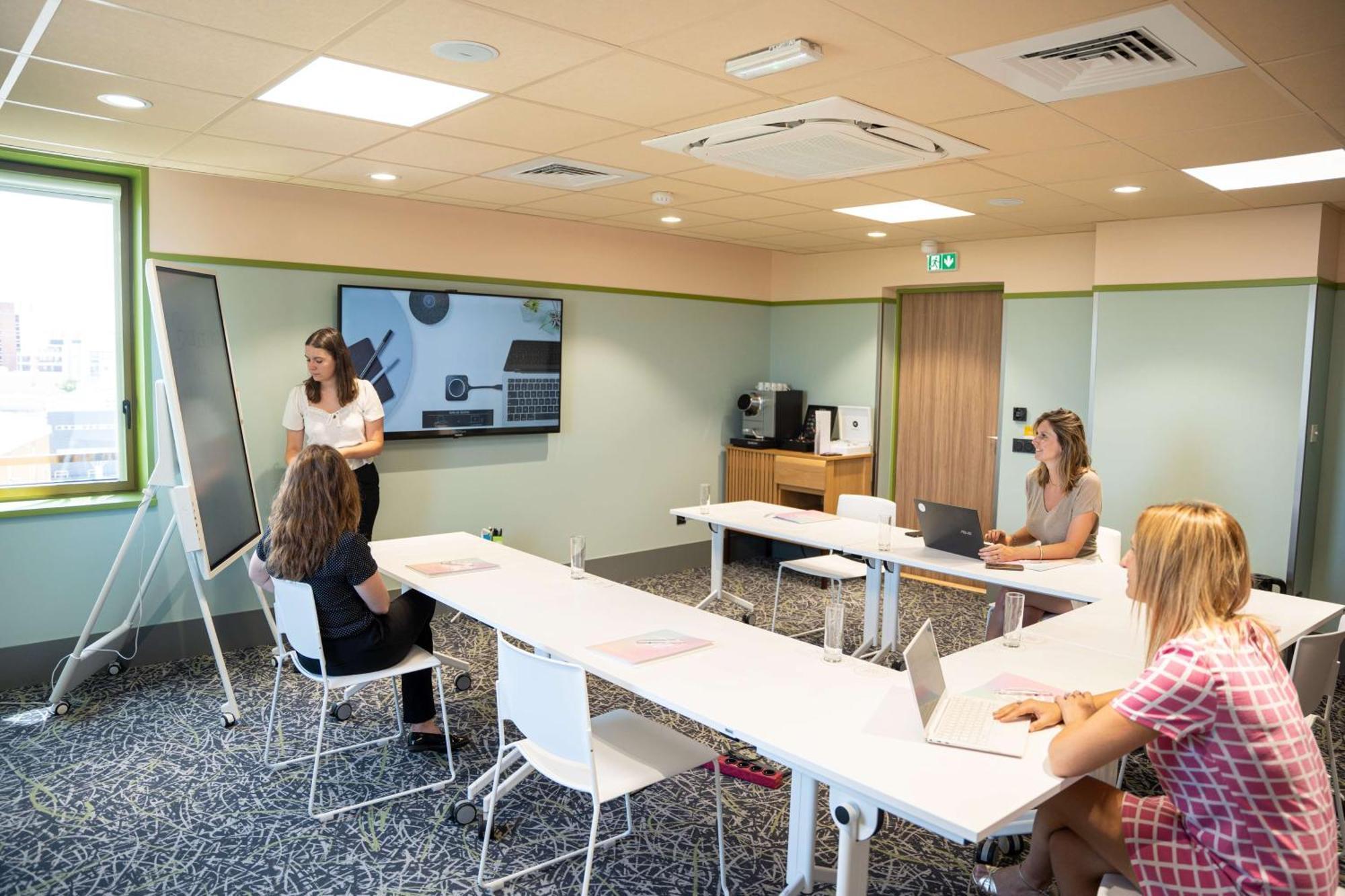 Hotel Aiden By Western & 4*